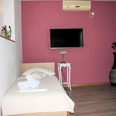 Silvia-1 By Interhome Апартаменти *