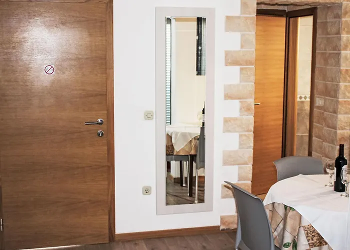 Silvia-1 By Interhome